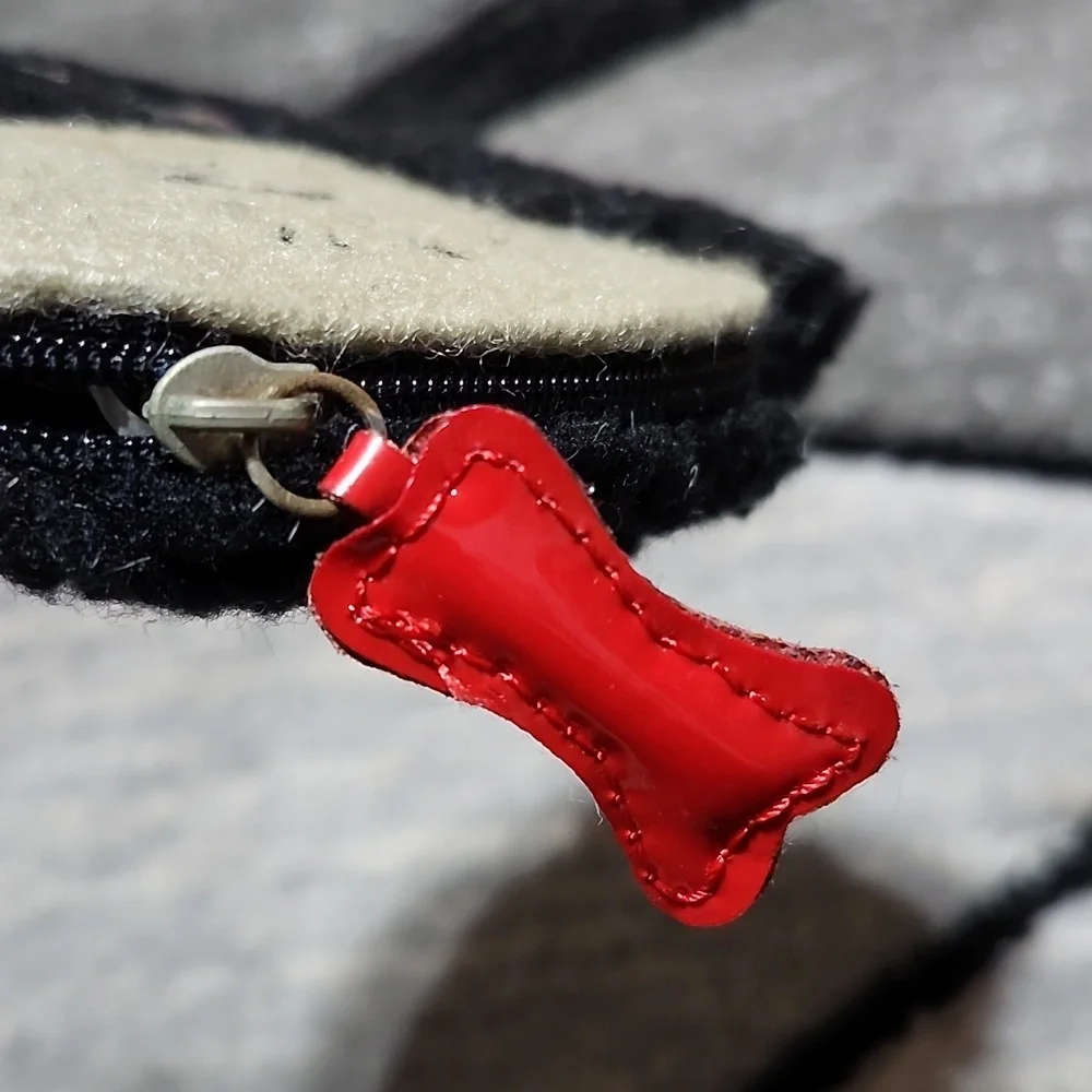 VINTAGE SHERPA DOG RED FAUX-LEATHER DOG BONE ZIP-CHARM COIN POUCH KEYCHAIN